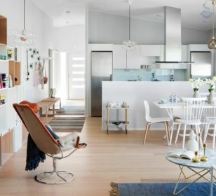 КД-330: одноэтажный каркасный дом с террасой