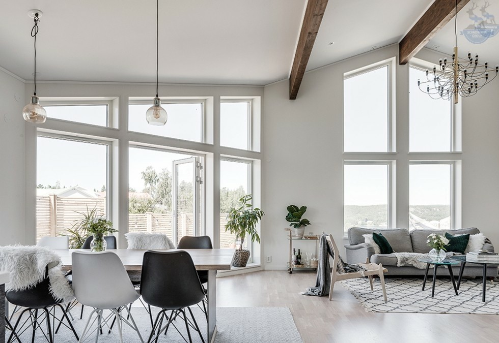 КД-580: одноэтажный каркасный дом с камином