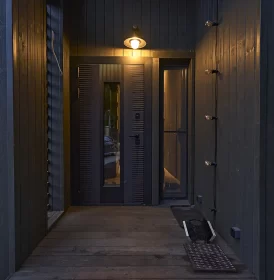 входная дверь барнхауса КД-520 СНТ «Гармония»